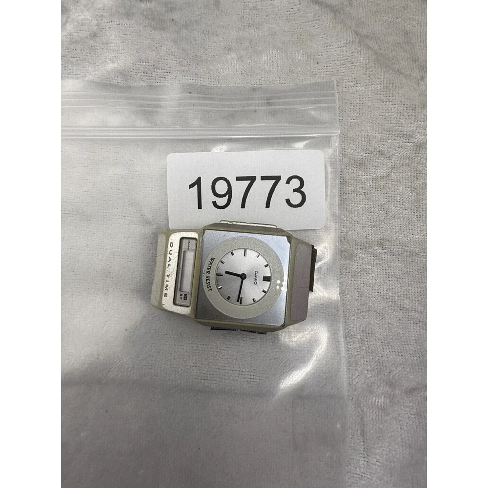Vintage‎ Casio Watch Dual Time Film BROKEN FOR PARTS